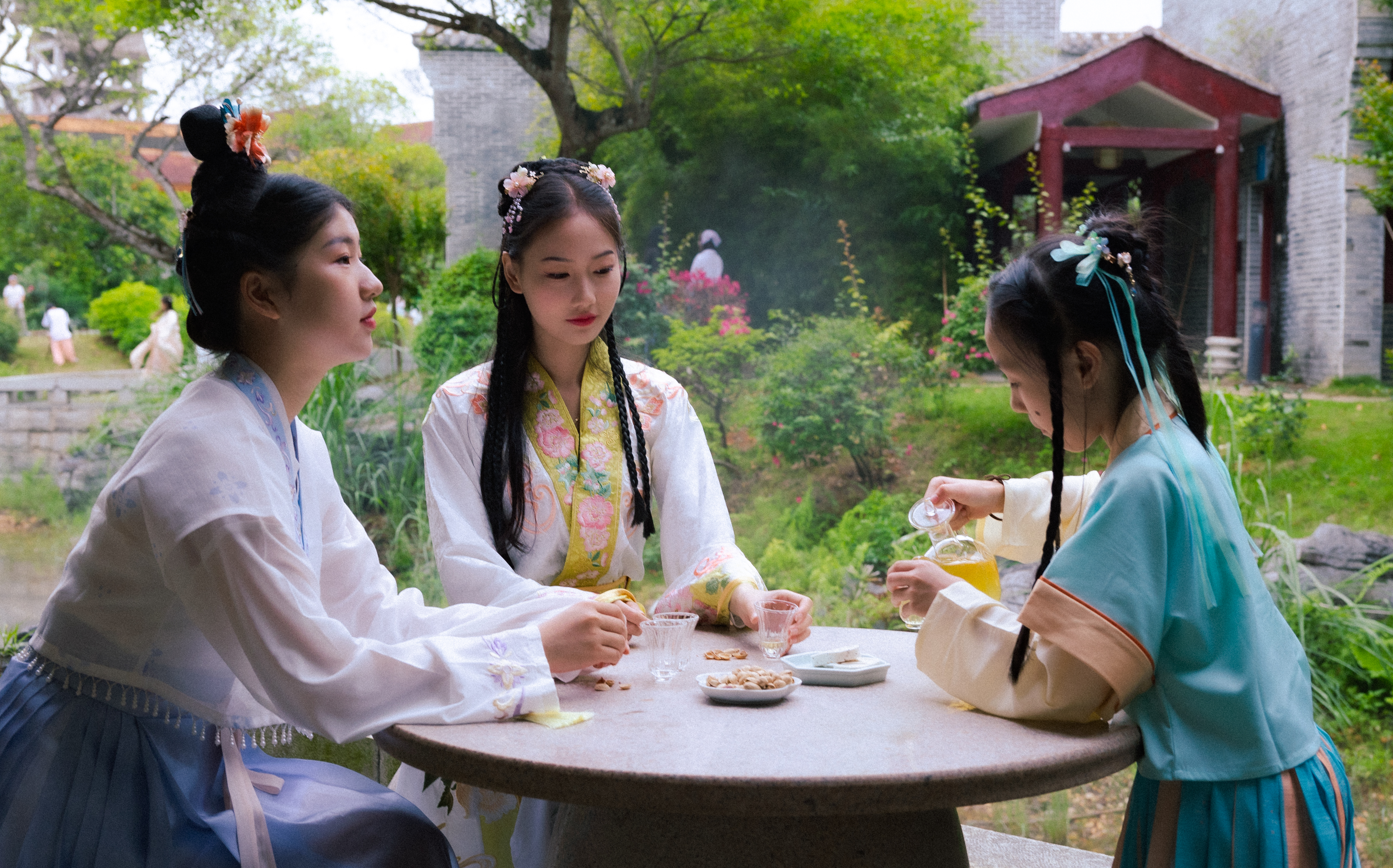 InfiniteParis : Expérience infinie de la nouvelle esthétique et de la mode chinoise